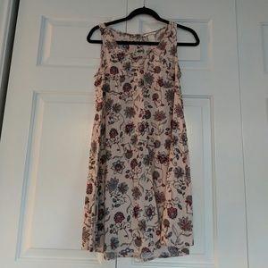 Easy to wear, super cute summer dress